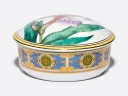 Туалетная коробочка в подарочной упаковке, форма Круглая, рисунок Нежный ирис, арт 81.33189.00.1, 