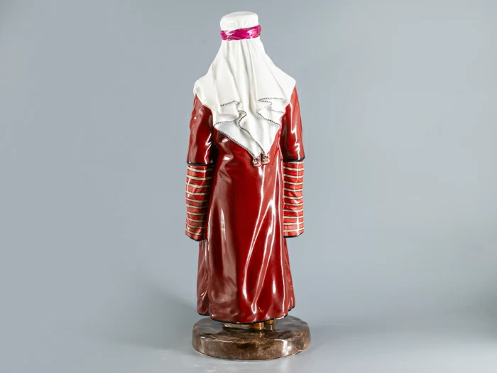 Скульптура Народности России Курдская женщина арт. 82.69850.00.1, 