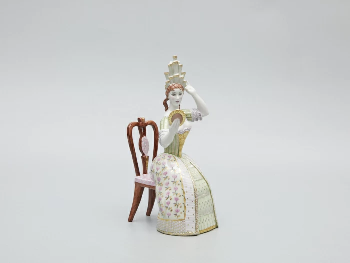 Скульптура Дама с зеркалом Петровская Ассамблея арт. 82.51220.00.1, 