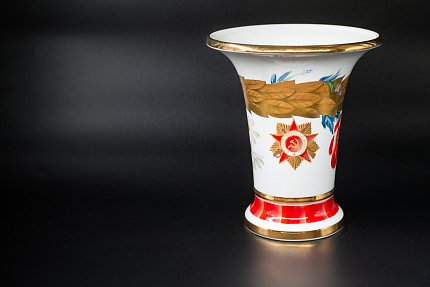 Ваза форма Ампирная рисунок День победы арт. 60.08848.00.1