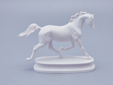 Скульптура в подарочной упаковке, форма Конь Арабской породы, рисунок Белый арт. 81.18628.00.1