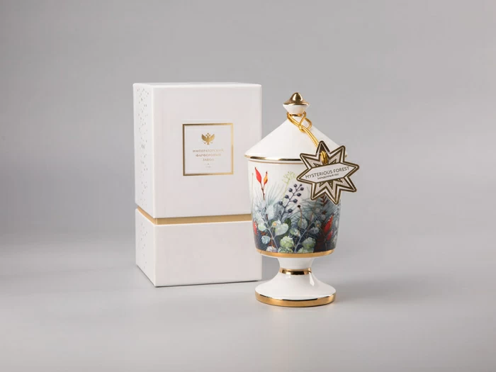 Свеча ароматическая в подарочной упаковке, форма Идиллия рисунок Календа аромат Загадочный лес арт. 81.31004.00.1, 