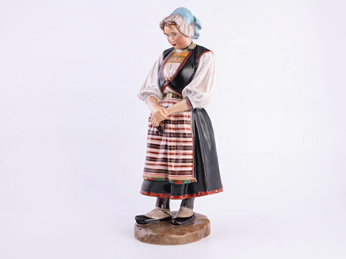 Скульптура Народности России. Финская женщина, арт. 82.93095.00.1, 