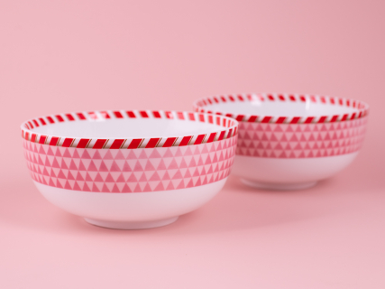 Набор салатников 2шт 160 мм, форма Восточная, рисунок Зимняя история (розовый) арт. 81.11371.00.1, 