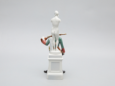 Скульптура Солдат и Венера Петровская Ассамблея арт. 82.51223.00.1