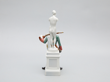 Скульптура Солдат и Венера Петровская Ассамблея арт. 82.51223.00.1