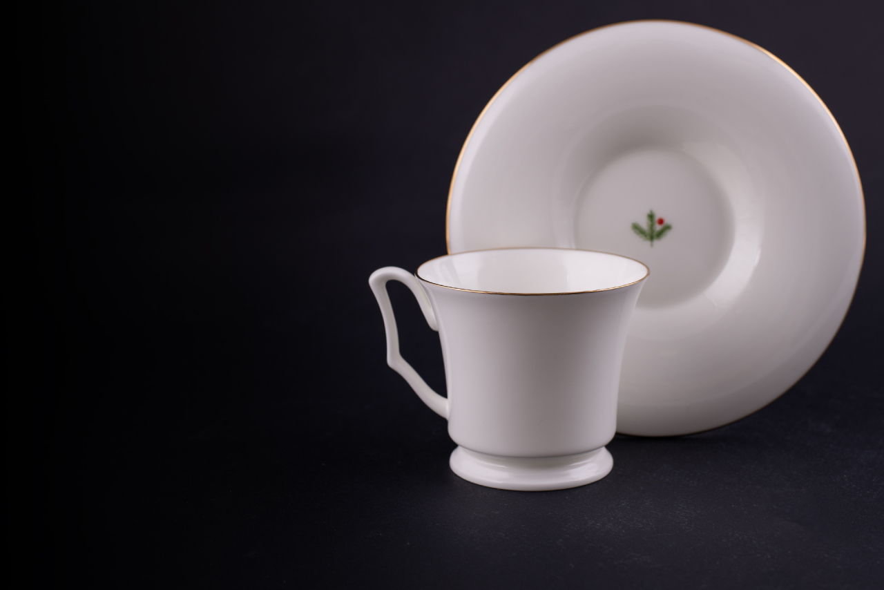 Чашка с блюдцем кофейная, рисунок Конфета Зайчик, форма Юлия, арт 61.21051.00.1, 