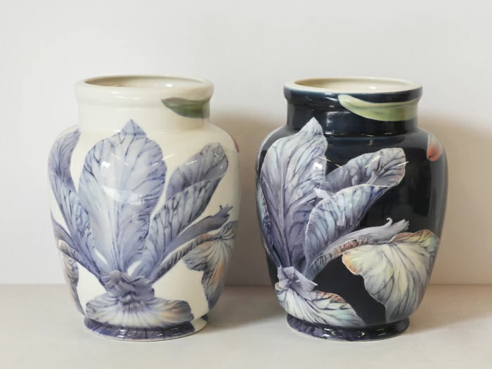 Ваза форма Китайская малого размера рисунок Ирисы Лилия светлый, арт.80.47139.00.1, 