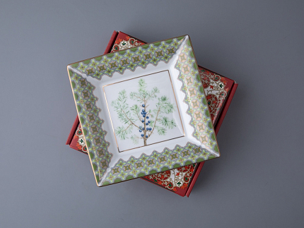 Подставка для мелочей в подарочной упаковке форма Квадратная рисунок Можжевельник ароматный, арт 81.33956.00.1