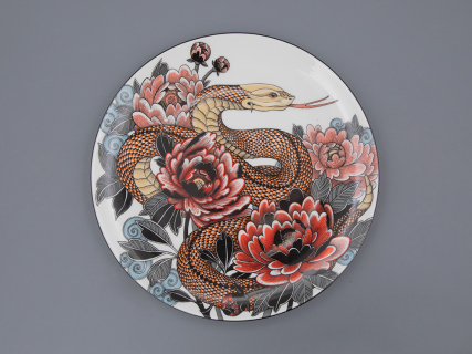 Тарелка декоративная 310мм в подарочной упаковке, форма Восточная, рисунок Tattoo SERPENTA (Татуировка Змея), арт. 81.32801.00.1, 