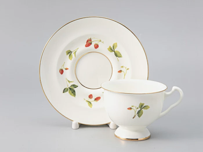 Сервиз чайный форма Айседора рисунок Цветы и ягоды, 6 персон 14 предметов, арт. 81.27538.00.1, 