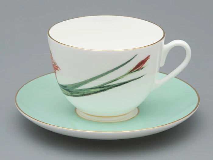 Чашка с блюдцем L’Art des Fleurs (Искусство цветов) в подарочной упаковке, форма Весенняя 2, рисунок Тигровый ирис, арт 81.33404.00.1, 