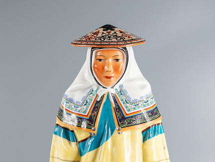 Скульптура Народности России Гольдская женщина арт. 82.69852.00.1