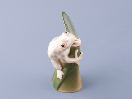 Скульптура Лягушка на листике мраморная арт. 82.63981.00.1, 