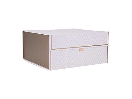 Подарочная упаковка прямоугольная  300х170х145 мм Белая (на магнитах) арт. 14.70343.01