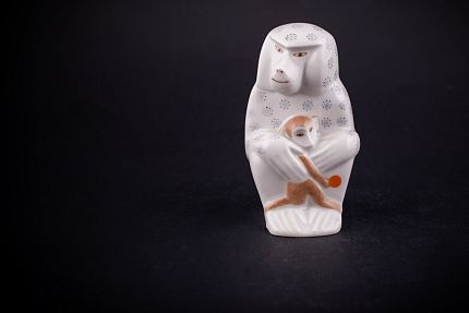 Скульптура Павиан с детенышем, Снежинки, арт 62.08841.00.1