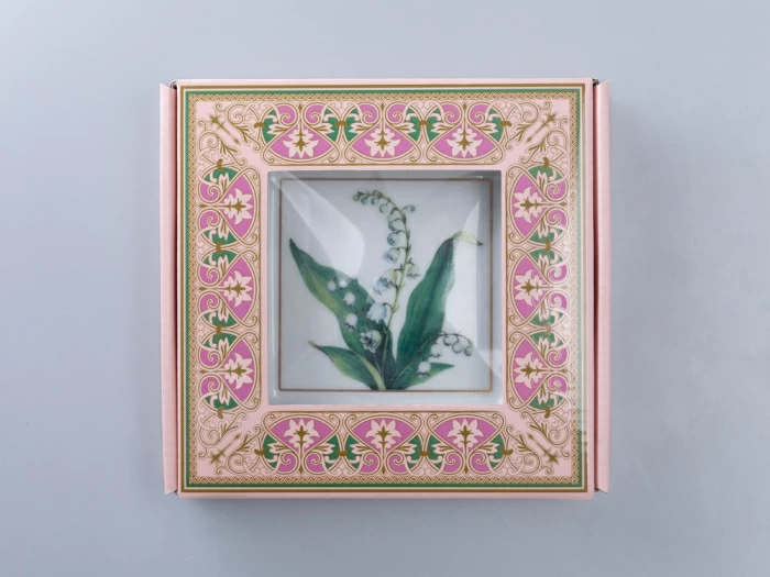 Подставка для мелочей в подарочной упаковке, форма Квадратная, рисунок Ландыш Майский, арт 81.34213.00.1, 