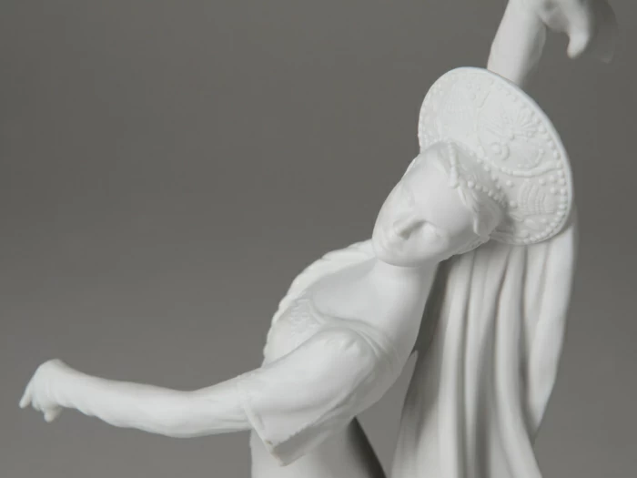 Скульптура форма Русская. Ульяна Лопаткина арт. 82.86754.00.1, 