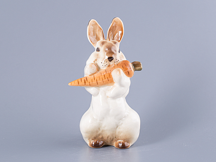 Скульптура Заяц с морковкой № 1 арт. 82.01962.00.1