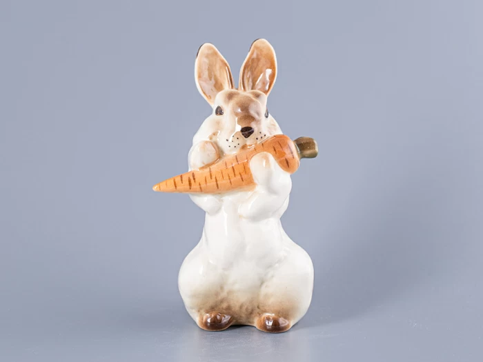 Скульптура Заяц с морковкой № 1 арт. 82.01962.00.1, 