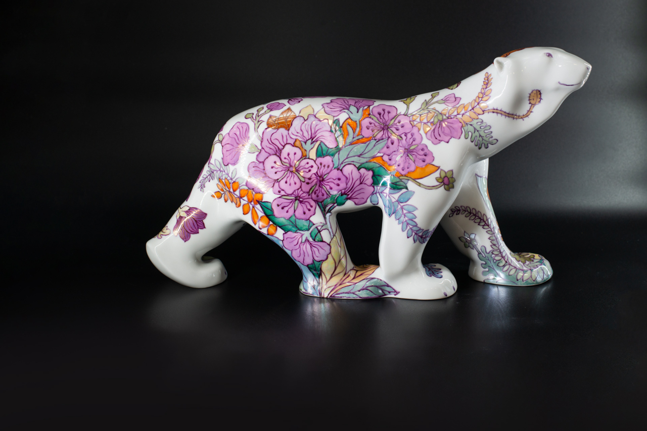 Скульптура Медведь идущий, большой размер, рисунок Цветущая Арктика, арт 62.21613.00.1, 