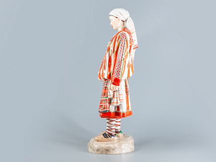 Скульптура Народности России Вотякская женщина арт. 82.66478.00.1