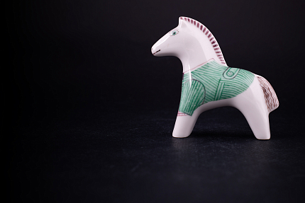 Скульптура Лошадь, Конь в пальто арт 62.07254.00.1