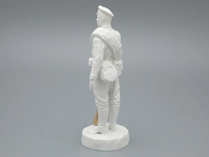 Скульптура Рядовой армейского полка эпохи Николая II, в подарочной упаковке, рисунок Белый бисквит, арт 81.33424.00.1, 