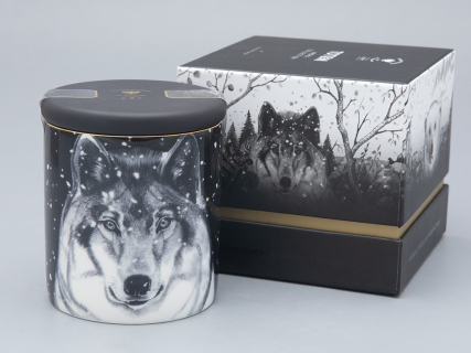 Свеча ароматическая в подарочной упаковке, рисунок Тотем. Волк аромат Тиковое дерево арт. 81.31596.00.1, 