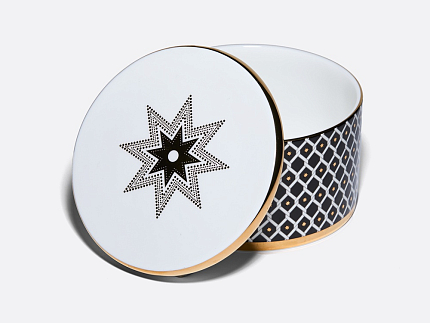 Шкатулка в подарочной упаковке, форма Идиллия, рисунок Неро 2, арт 81.32912.00.1