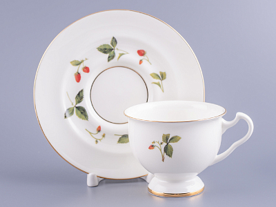 Чашка с блюдцем чайная форма Айседора рисунок Земляника, арт. 81.27540.00.1