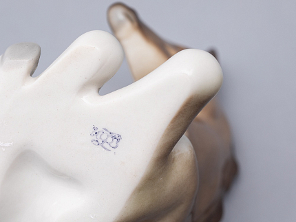 Скульптура Жеребенок лежащий (гнедой) арт. 82.01030.00.1