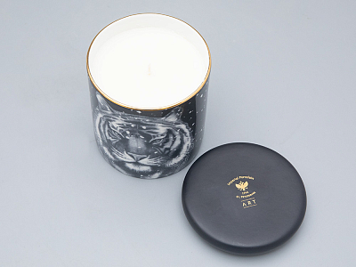 Свеча ароматическая в подарочной упаковке, рисунок Тотем.Тигр аромат Снежный Тигр арт. 81.30081.00.1