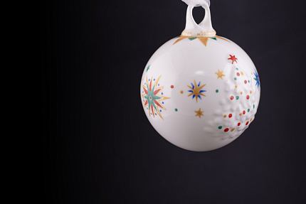 Елочная игрушка Шар с елкой, рисунок Звездочки, арт 60.21173.00.1