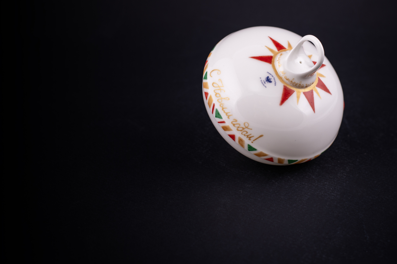 Елочная игрушка Луковица, рисунок Красный бант, арт 60.21180.00.1, 