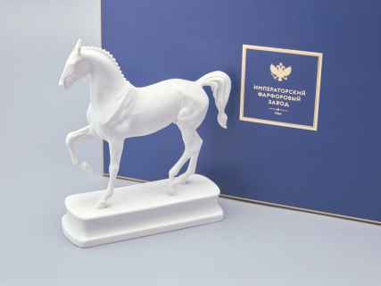 Скульптура в подарочной упаковке, форма Конь Липицциан, рисунок Белый арт. 81.18630.00.1, 