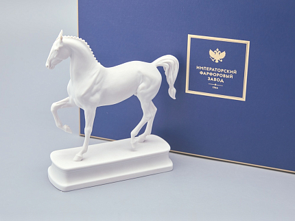 Скульптура в подарочной упаковке, форма Конь Липицциан, рисунок Белый арт. 81.18630.00.1
