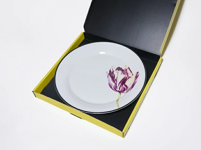 Тарелка плоская 260 мм, в подарочной упаковке, форма Юлиана, рисунок Волшебный сад IX, арт. 81.34195.00.1, 