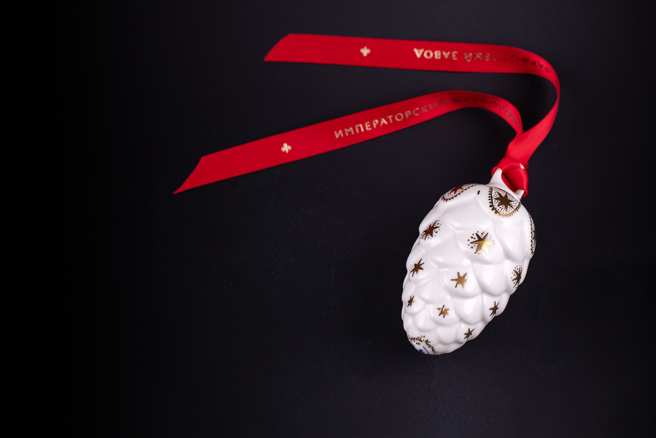 Елочная игрушка Шишка, рисунок Рождество, арт 60.21175.00.1, 