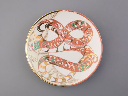 Тарелка декоративная 195 мм в подарочной упаковке, форма Эллипс, рисунок Змей-бороро, артикул 81.33551.00.1, 