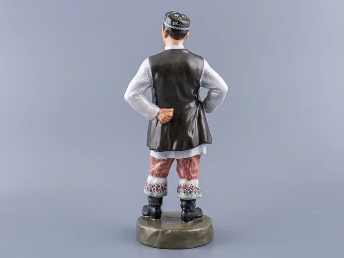 Скульптура Народност России малого размера, Татарин Казанский, арт 82.99368.00.1, 