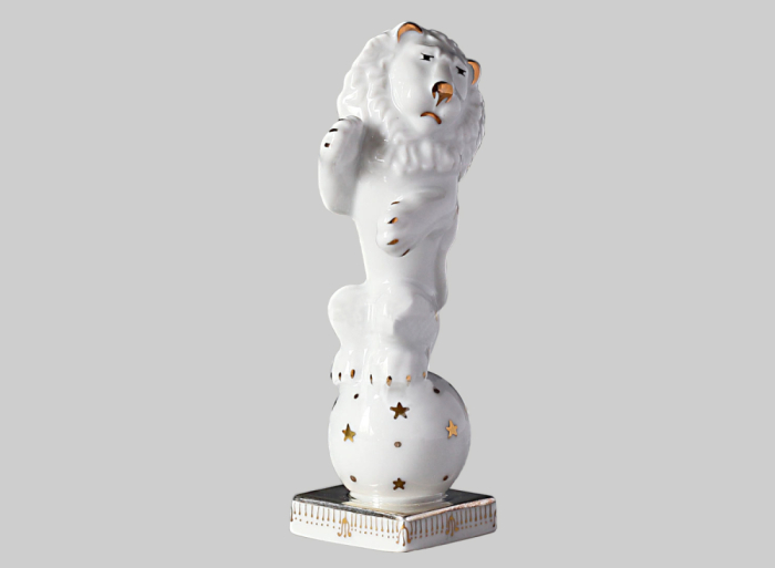 Скульптура Лев на шаре Клоунада арт. 82.51130.00.1, 