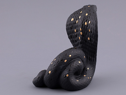 Скульптура форма Кобра, большой размер, в подарочной упаковке, рисунок Черное золото, арт. 81.32914.00.1