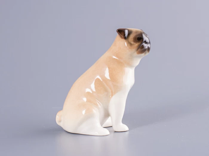 Скульптура Мопс сидящий Ники арт. 82.81317.00.1, 