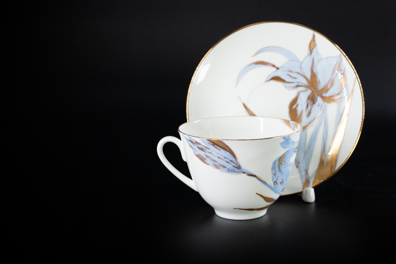 Чашка с блюдцем Любимые Цветы Модерна, на форме Весенняя, арт 61.21000.00.1, 