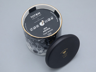 Свеча ароматическая в подарочной упаковке, рисунок Тотем. Волк аромат Тиковое дерево арт. 81.31596.00.1