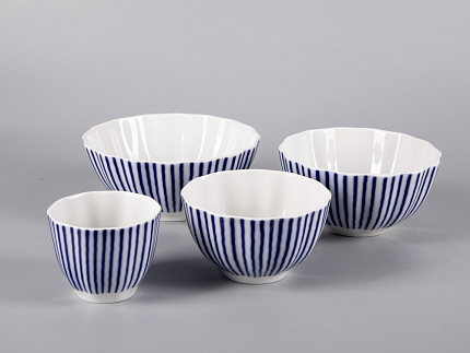 Четырех-предметный комплект Салатников, форма Тюльпан рисунок Французик, арт. 81.30806.00.1