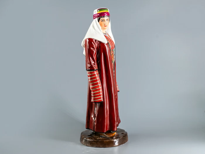 Скульптура Народности России Курдская женщина арт. 82.69850.00.1, 
