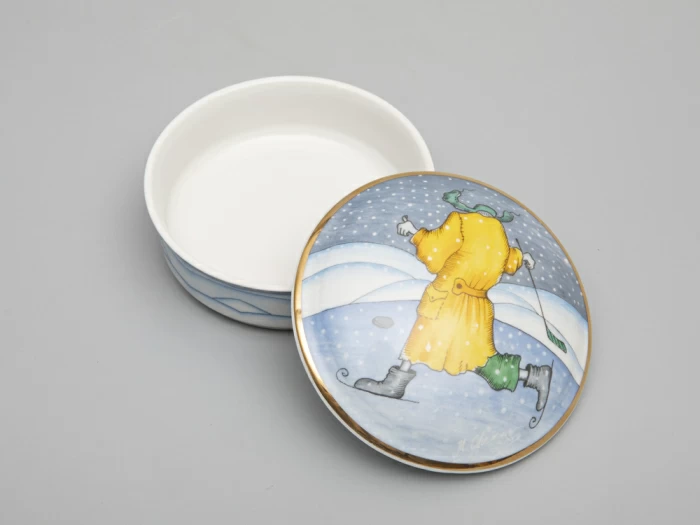 Туалетная коробочка форма Круглая рисунок Зима. Хоккей арт. 81.31061.00.1, 