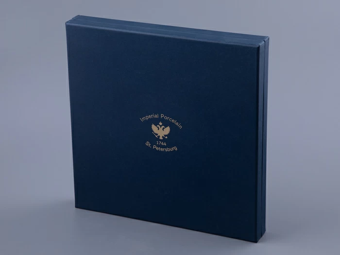 Тарелка декоративная 270 мм в подарочной упаковке, форма Европейская-3 рисунок Маршалы Победы. Сталин И.В., арт. 81.33506.00.1, 